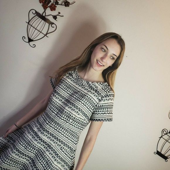 Banana Republic Cotton Poly Off White Geometric A-line Dress Size 10 - Picture 2 of 10